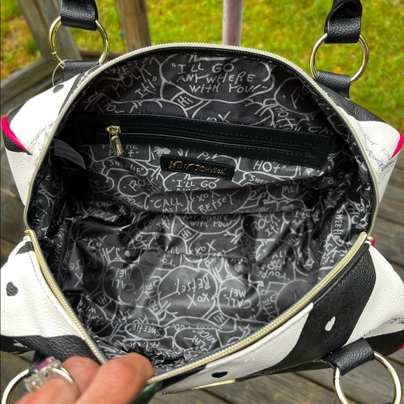 Betsey Johnson Black and white satchel - Picture 7 of 10